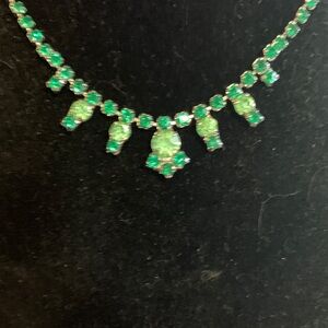 Green Crystal Drop Necklace - Elegant Women's Jewelry. 14” long